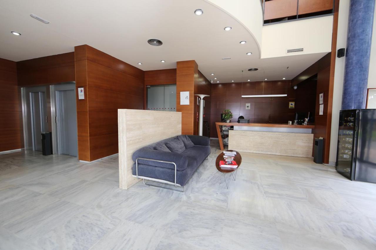 Hotel Universidad Αλμπαθέτε Εξωτερικό φωτογραφία