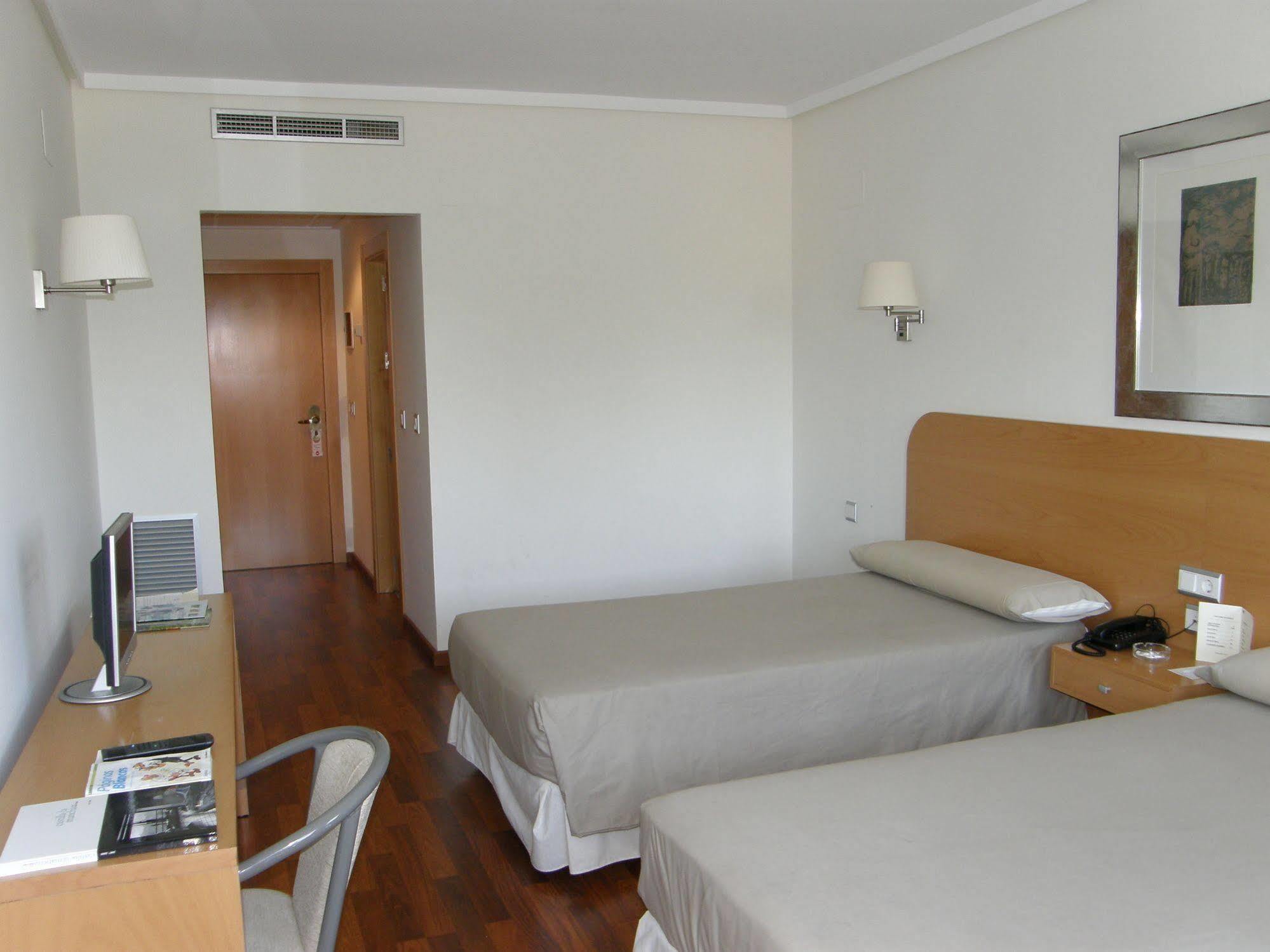 Hotel Universidad Αλμπαθέτε Εξωτερικό φωτογραφία