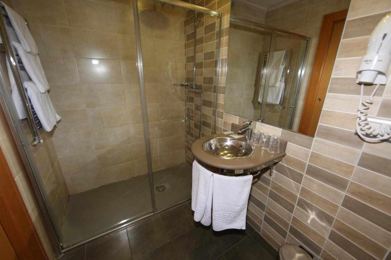 Hotel Universidad Αλμπαθέτε Εξωτερικό φωτογραφία