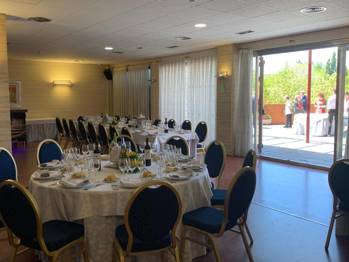 Hotel Universidad Αλμπαθέτε Εξωτερικό φωτογραφία